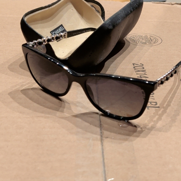 RARE Authentic Chanel Black Polarized Sunglasses With Silver Handware